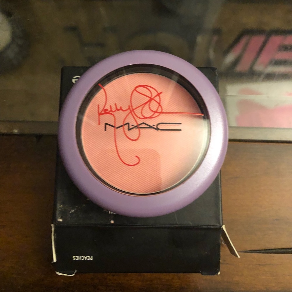 Sheertone blush authentic Mac